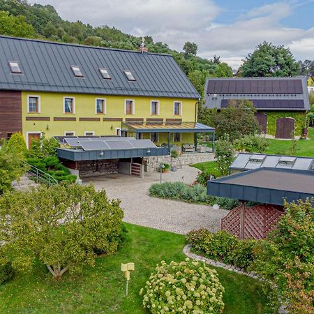 Dom Ogrodnika Apartment Jezow Sudecki Luaran gambar