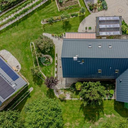 Dom Ogrodnika Apartment Jezow Sudecki Luaran gambar