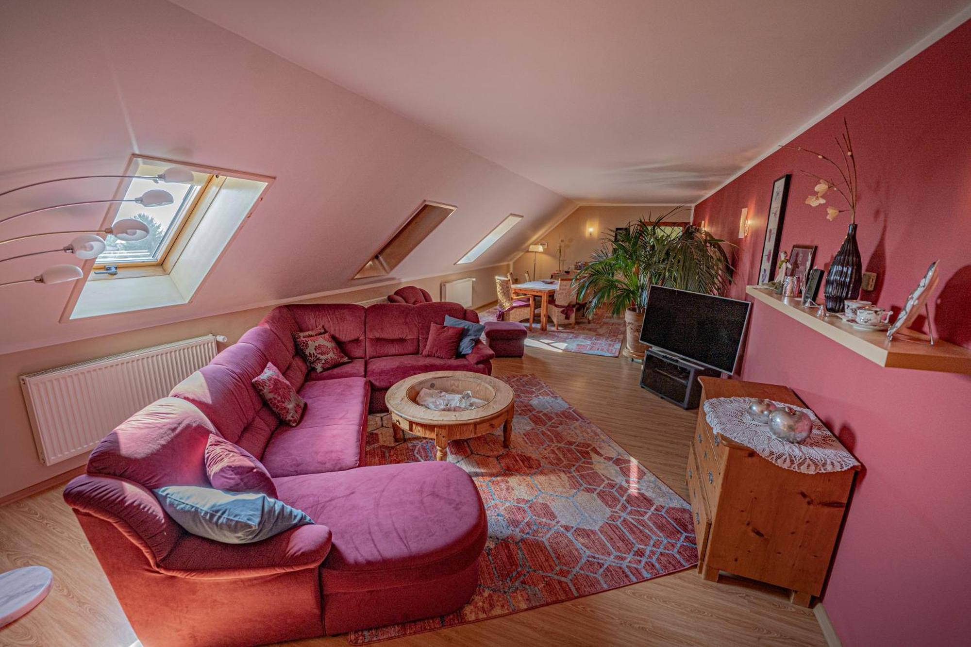 Dom Ogrodnika Apartment Jezow Sudecki Luaran gambar