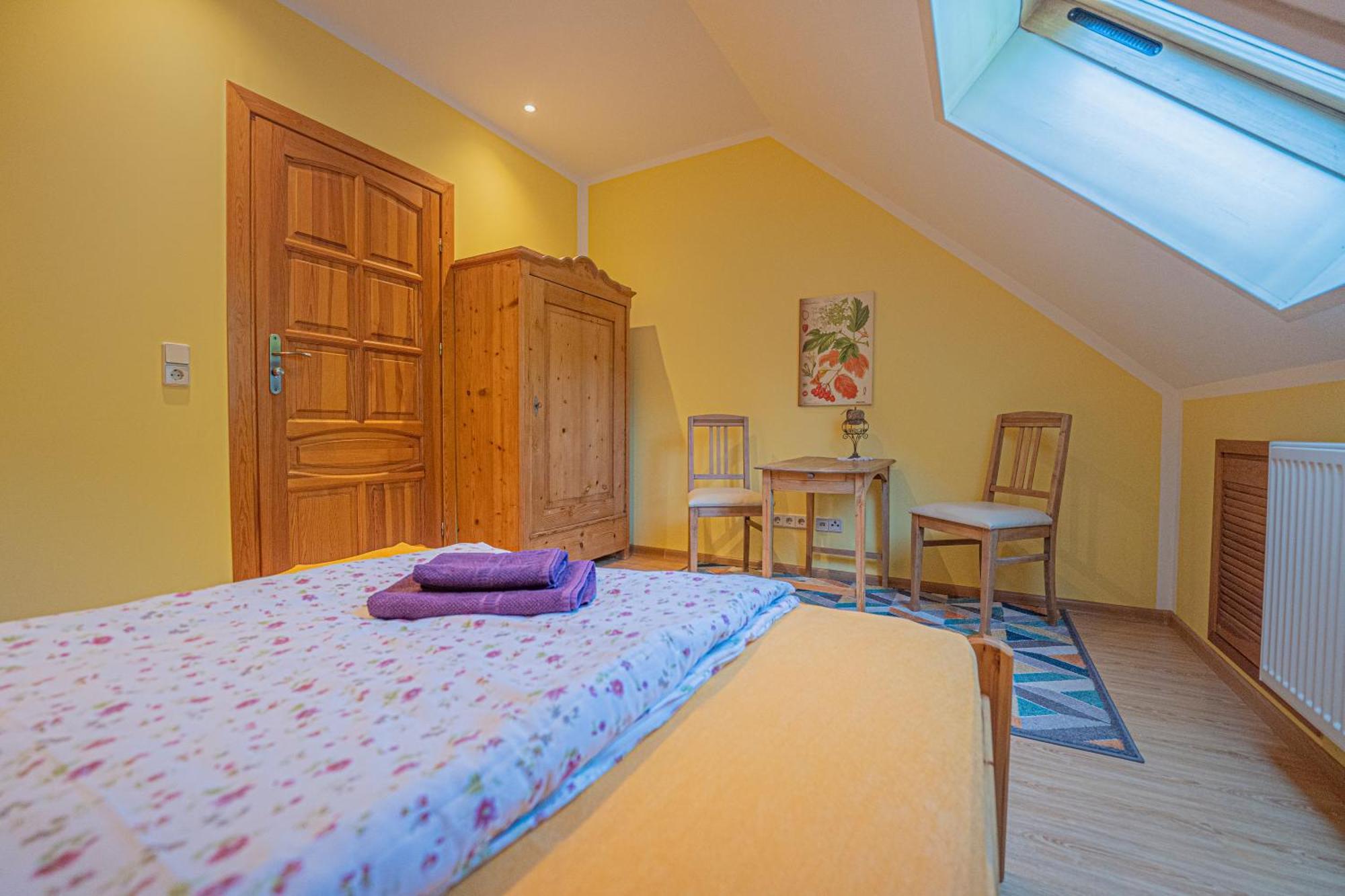 Dom Ogrodnika Apartment Jezow Sudecki Luaran gambar