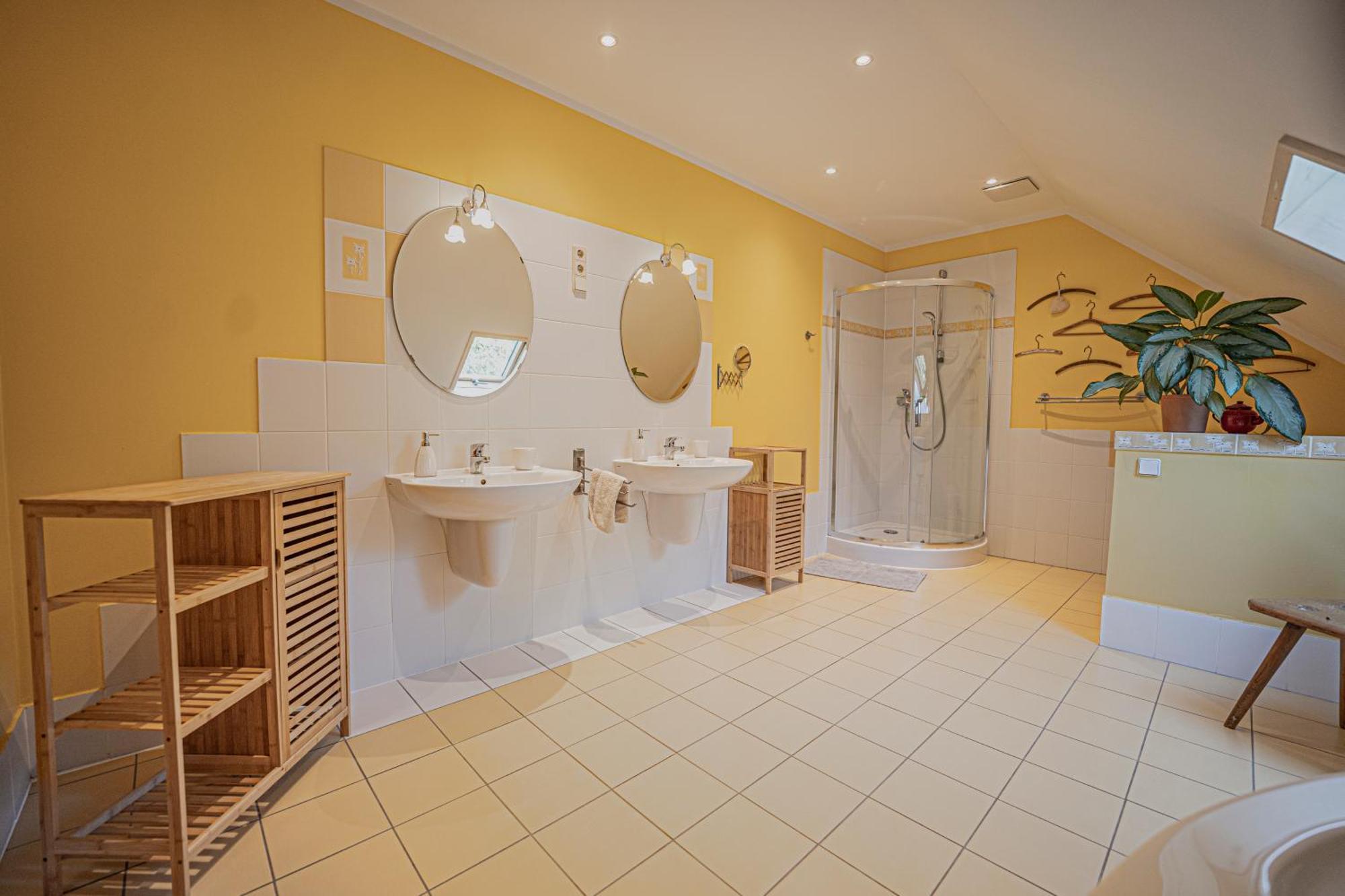 Dom Ogrodnika Apartment Jezow Sudecki Luaran gambar