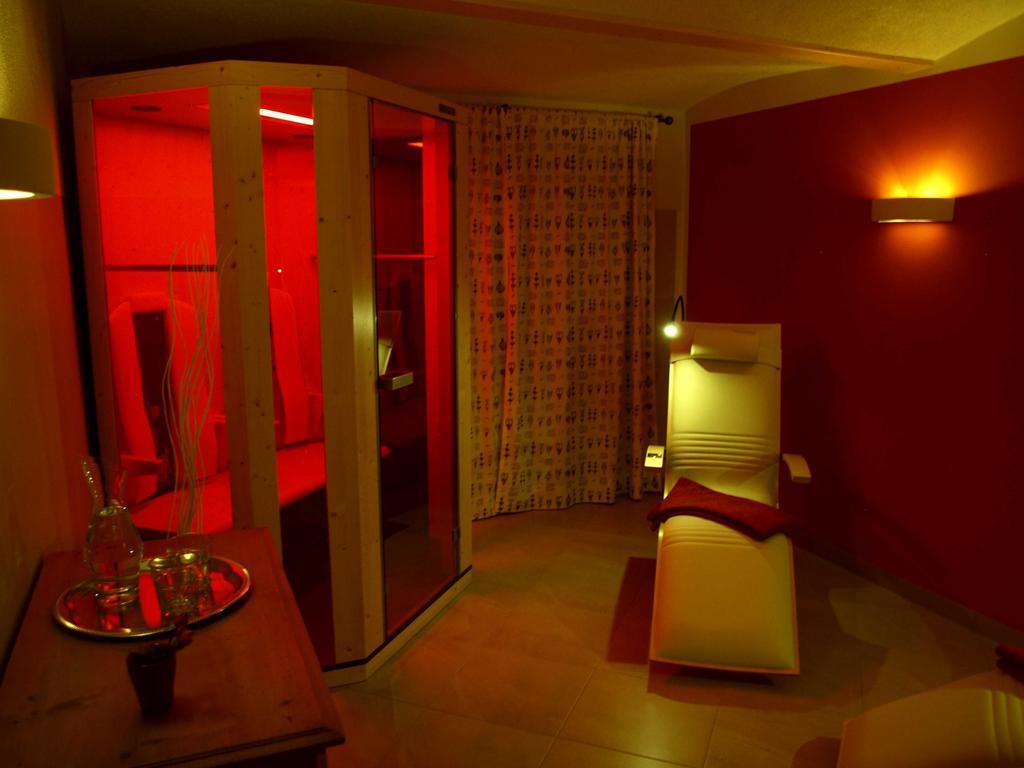 Dom Ogrodnika Apartment Jezow Sudecki Bilik gambar
